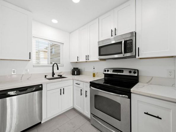 9210 Kenwood Drive J, Spring Valley CA 91977