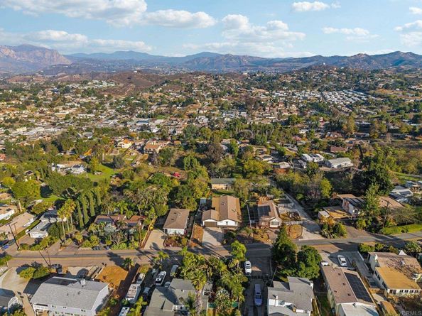 8735 Almond Road, Lakeside CA 92040