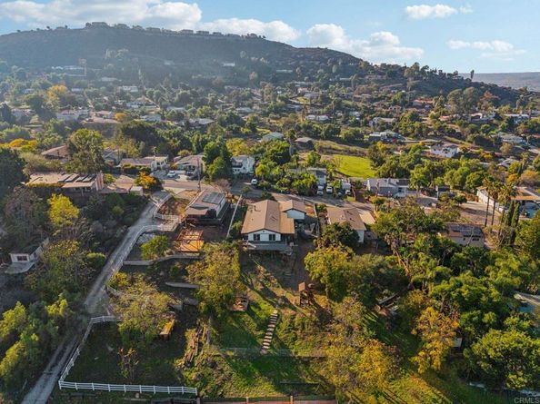 8735 Almond Road, Lakeside CA 92040