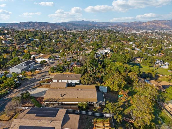 8735 Almond Road, Lakeside CA 92040