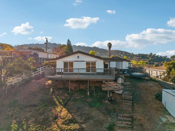 8735 Almond Road, Lakeside CA 92040