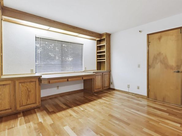 230 W Laurel Street 502, San Diego CA 92101