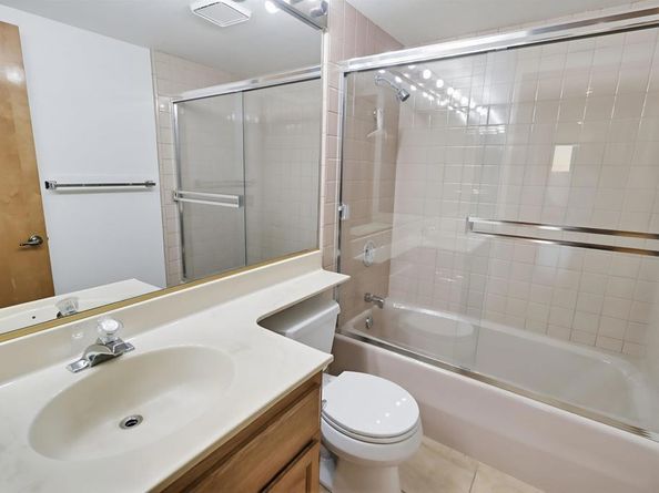 230 W Laurel Street 502, San Diego CA 92101