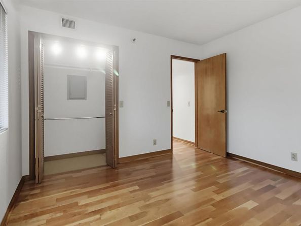 230 W Laurel Street 502, San Diego CA 92101