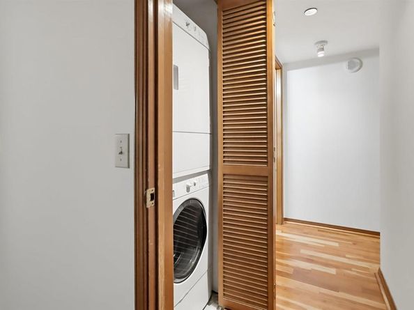 230 W Laurel Street 502, San Diego CA 92101