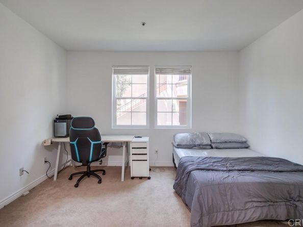 18650 Caminito Cantilena 283, San Diego CA 92128