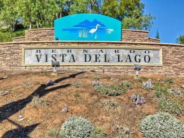 18650 Caminito Cantilena 283, San Diego CA 92128