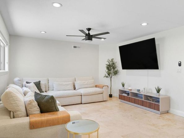 305 Camino Del Cerro Grande, Bonita CA 91902