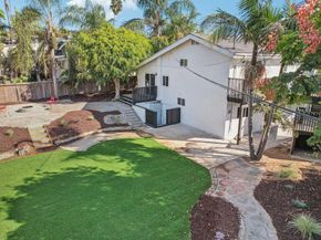2030 Chestnut Avenue, Carlsbad CA 92008