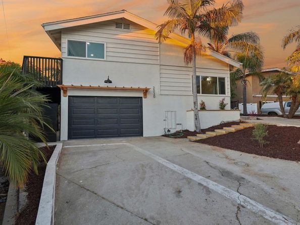 2030 Chestnut Avenue, Carlsbad CA 92008