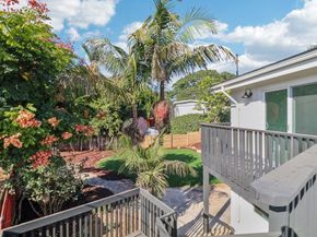 2030 Chestnut Avenue, Carlsbad CA 92008