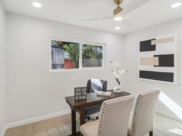 2030 Chestnut Avenue, Carlsbad CA 92008
