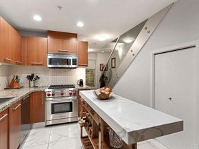 825 W Beech Street 102, San Diego CA 92101