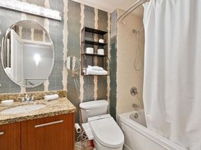 825 W Beech Street 102, San Diego CA 92101