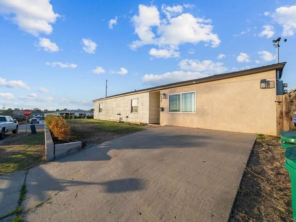 809 Merlin Drive, San Diego CA 92114