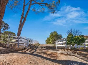 780 Singing Vista, El Cajon CA 92019