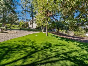 780 Singing Vista, El Cajon CA 92019