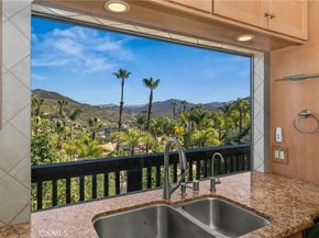 780 Singing Vista, El Cajon CA 92019