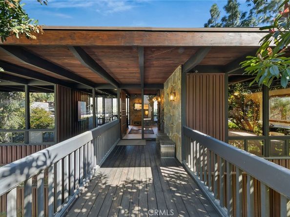 780 Singing Vista, El Cajon CA 92019