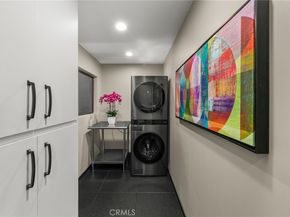 780 Singing Vista, El Cajon CA 92019