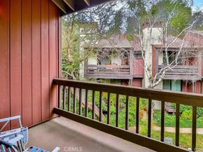 21931 Burbank 23, Woodland Hills CA 91367