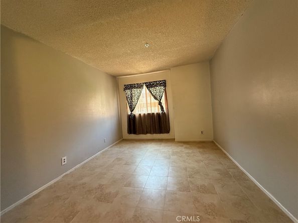 450 E 4th Street 207, Santa Ana CA 92701