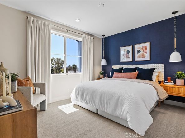 19071 Main Street 105, Huntington Beach CA 92648