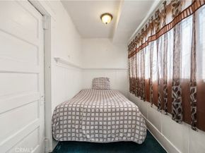 1320 W 58th Place, Los Angeles CA 90044