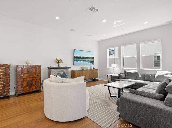 200 Newton, Lake Forest CA 92630