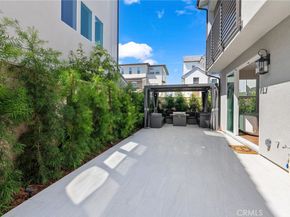 200 Newton, Lake Forest CA 92630