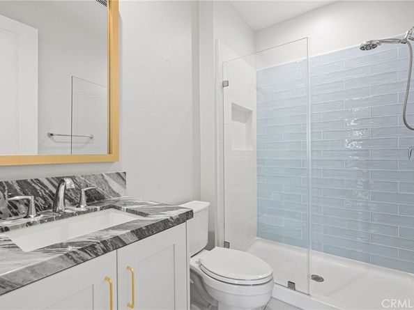 200 Newton, Lake Forest CA 92630
