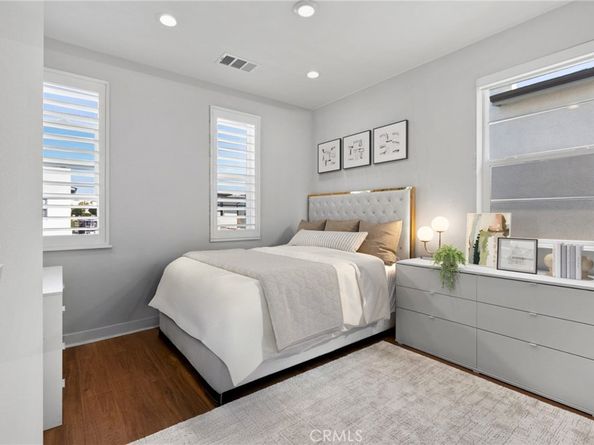 200 Newton, Lake Forest CA 92630