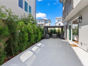 200 Newton, Lake Forest CA 92630