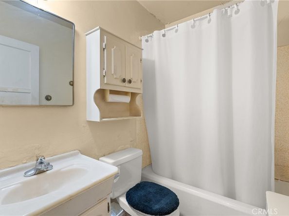 2030 W 95th, Los Angeles CA 90047