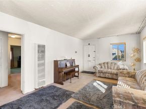 2030 W 95th, Los Angeles CA 90047