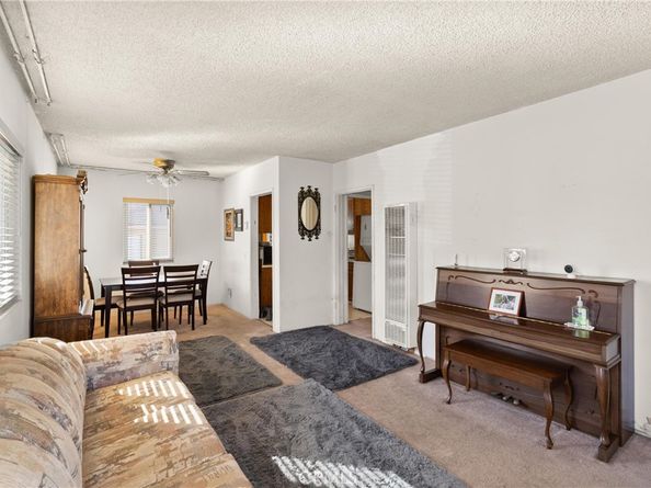 2030 W 95th, Los Angeles CA 90047