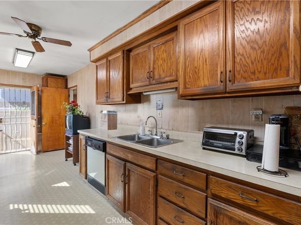 2030 W 95th, Los Angeles CA 90047