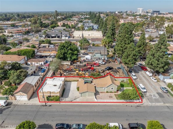 926 E Pine, Santa Ana CA 92701