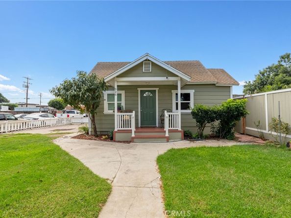 926 E Pine, Santa Ana CA 92701