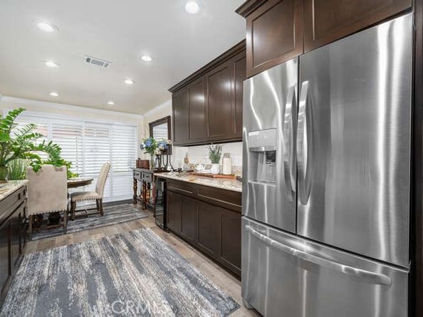 2697 W Parkside Lane, Anaheim CA 92801