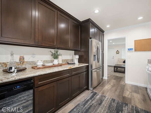 2697 W Parkside Lane, Anaheim CA 92801