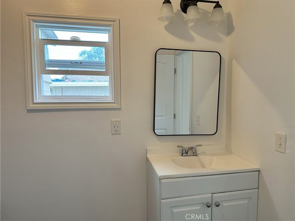 4115 W 111th Street, Inglewood CA 90304