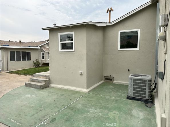 4115 W 111th Street, Inglewood CA 90304