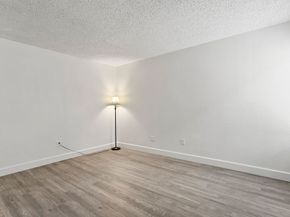 1000 W Macarthur Boulevard 67, Santa Ana CA 92707