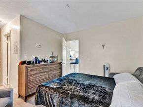 1015 N Parton Street, Santa Ana CA 92701