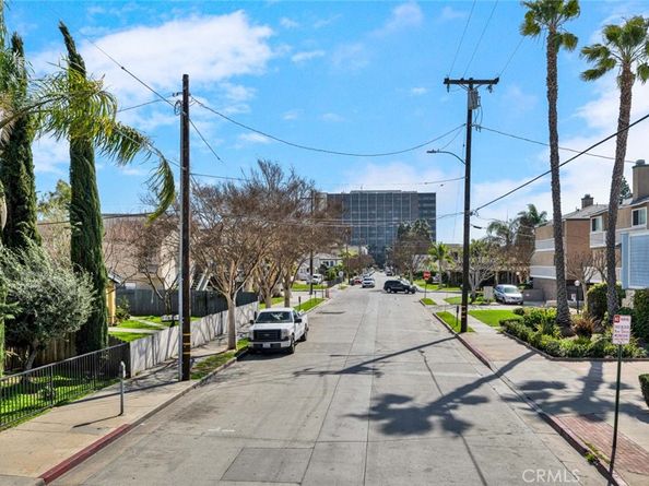 1015 N Parton Street, Santa Ana CA 92701