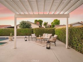 4657 Hazelnut Avenue, Seal Beach CA 90740