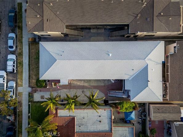 1885 Chestnut Avenue, Long Beach CA 90806