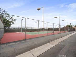 7890 E Spring 17K, Long Beach CA 90815