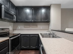 7890 E Spring 17K, Long Beach CA 90815